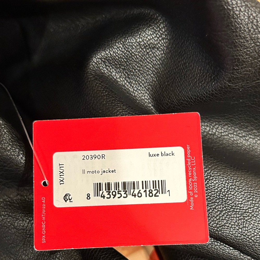 NWT Spanx  Leather-Like Moto Jacket Vegan  Zip Front Luxe Medium or 1x - Picture 11 of 12